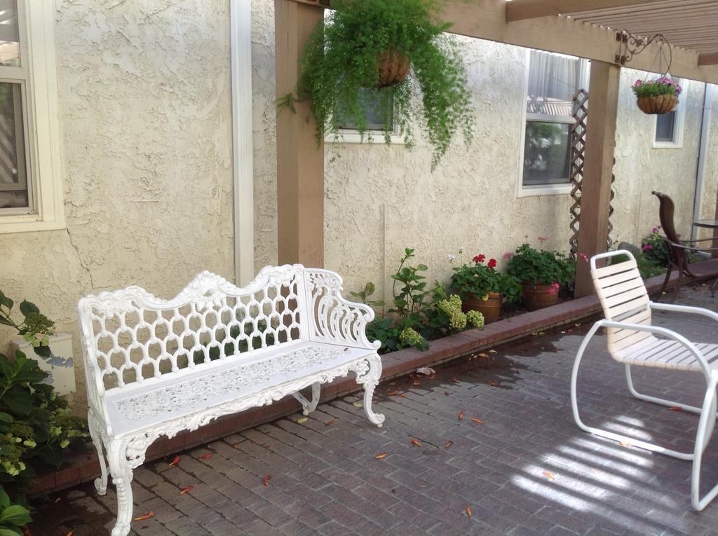 Historic Dow Hotel Lone Pine Bagian luar foto