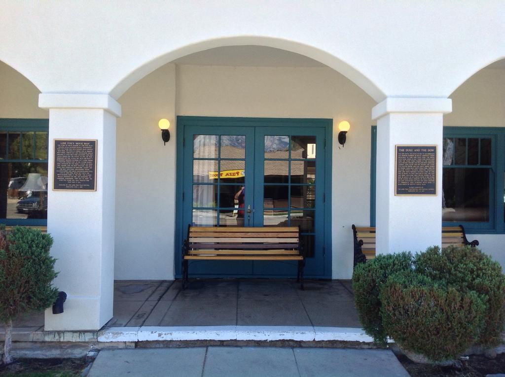 Historic Dow Hotel Lone Pine Bagian luar foto