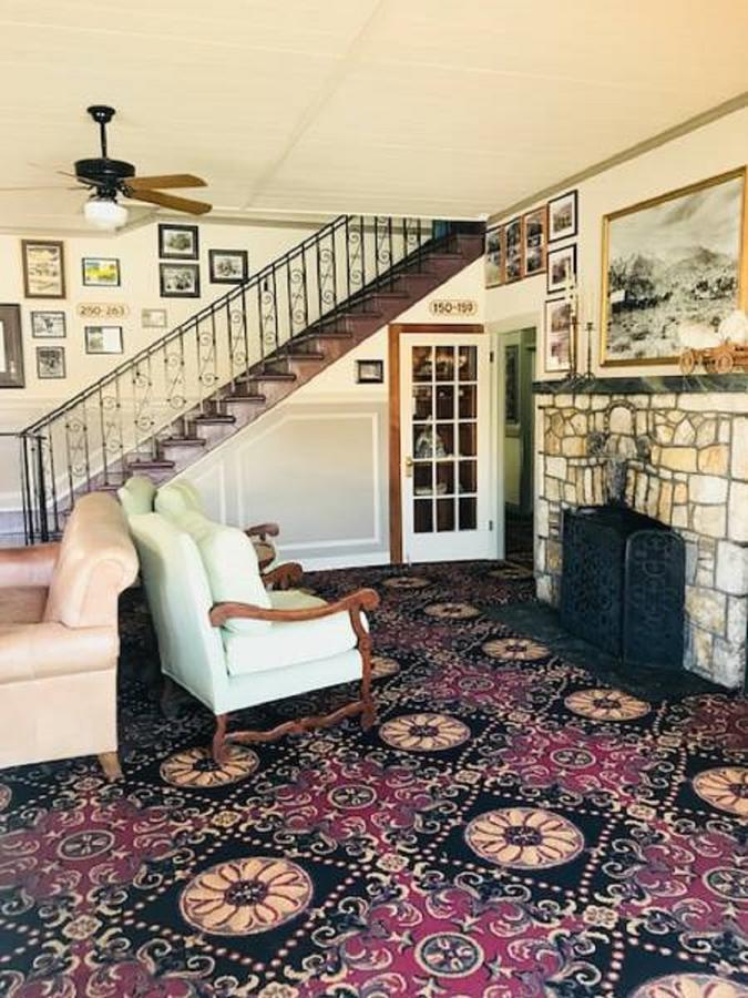 Historic Dow Hotel Lone Pine Bagian luar foto